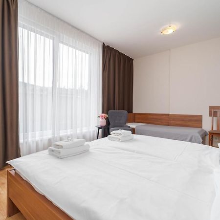 Hotel Aréna Brumov Buitenkant foto