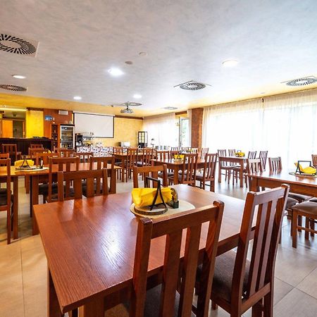 Hotel Aréna Brumov Buitenkant foto