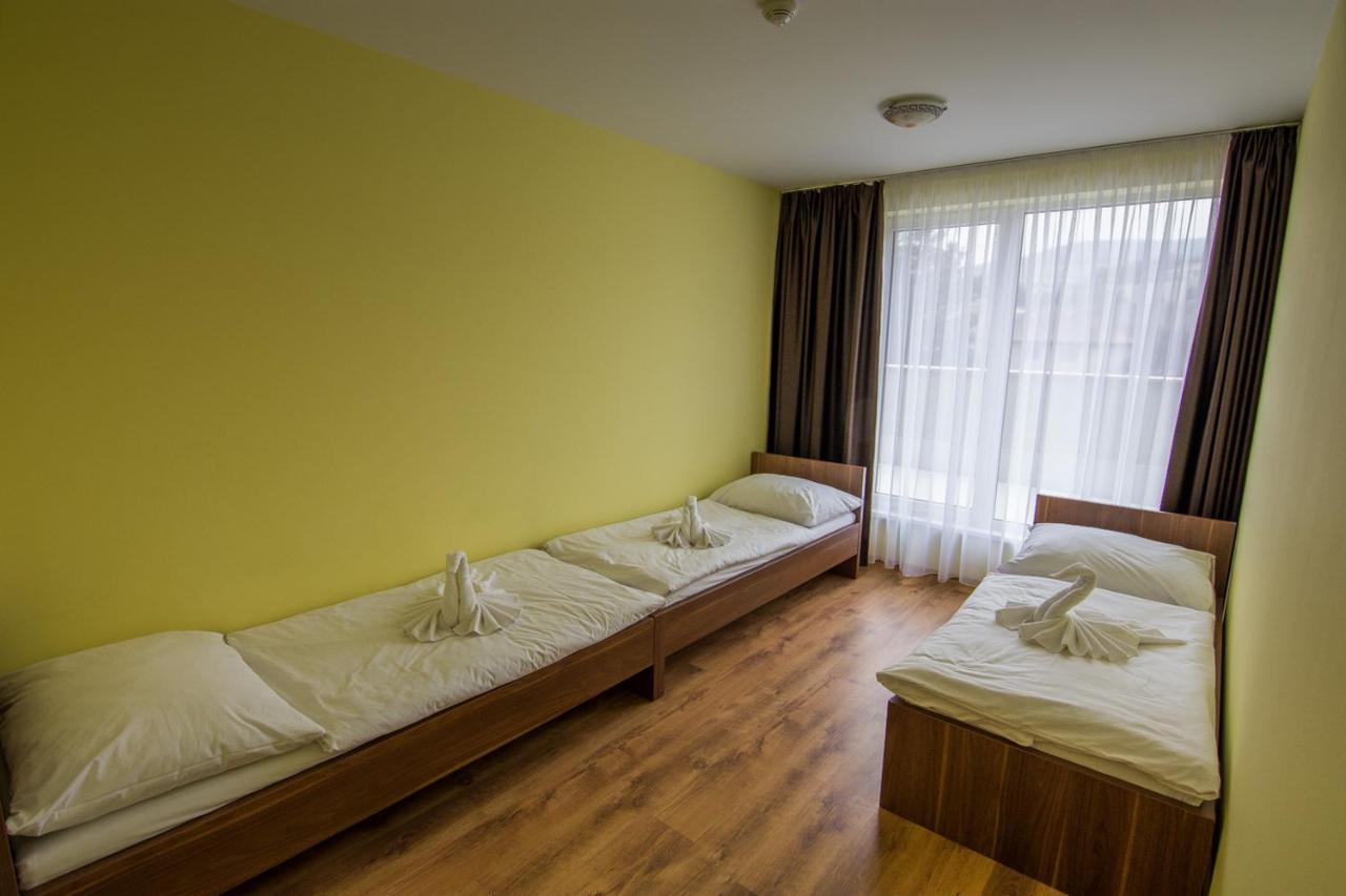 Hotel Aréna Brumov Buitenkant foto