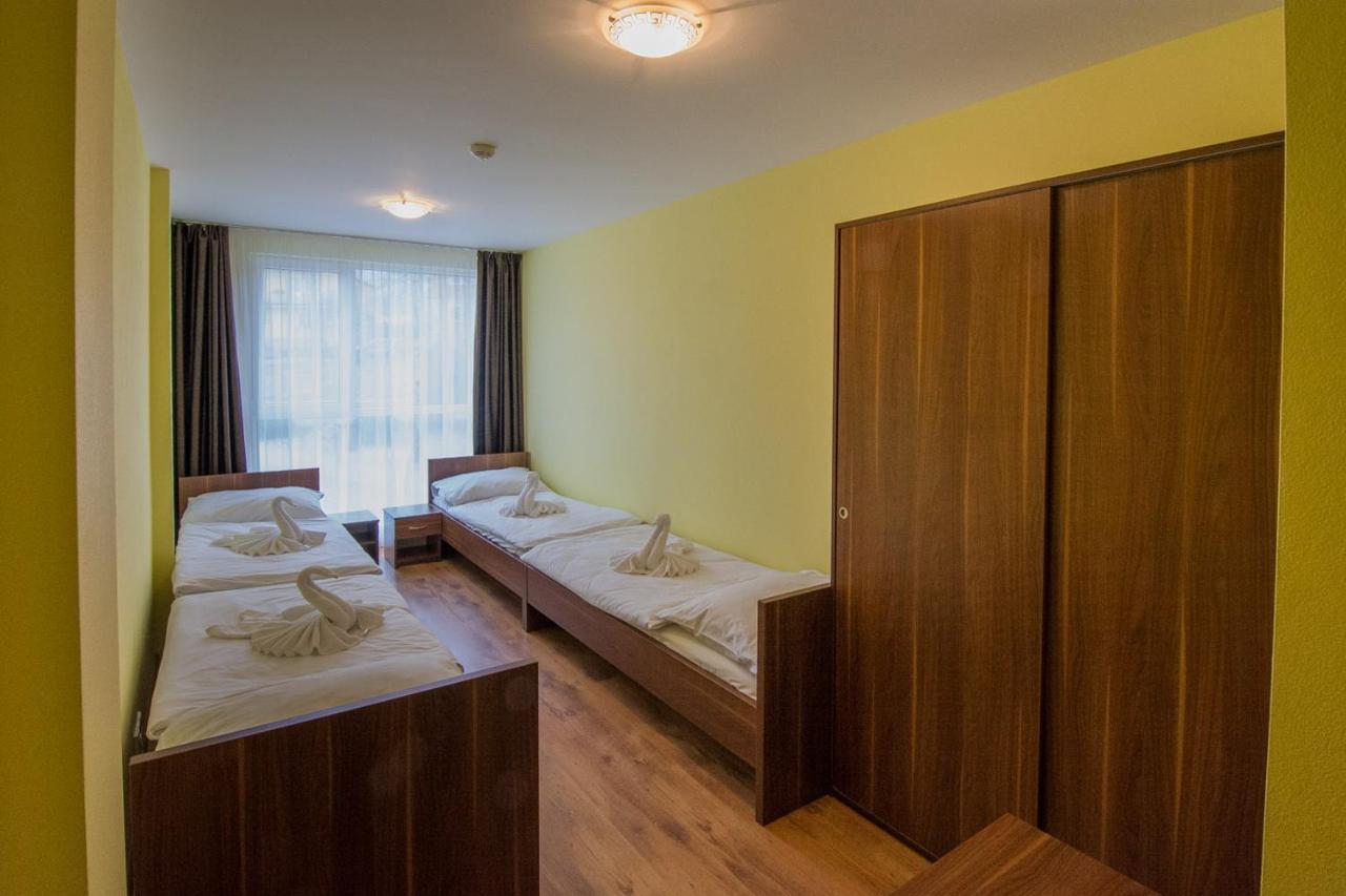 Hotel Aréna Brumov Buitenkant foto