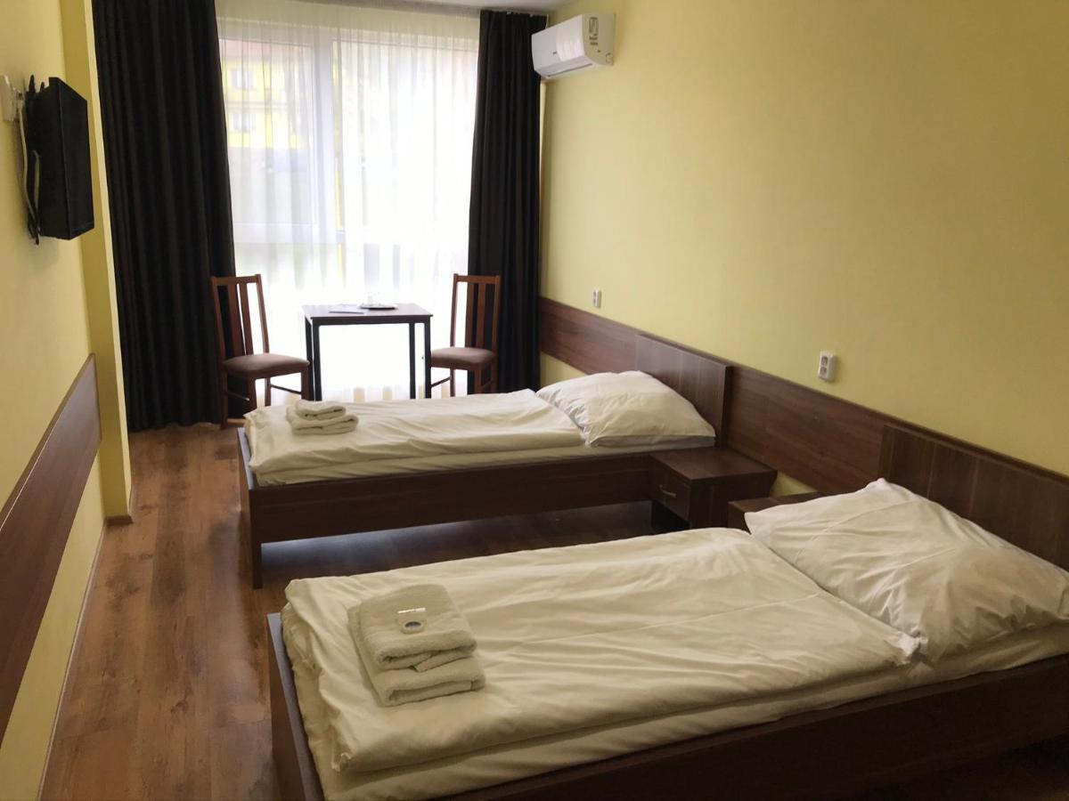 Hotel Aréna Brumov Buitenkant foto
